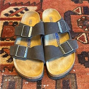 Birkenstock Arizona Sandal Size 37, Ladies 6